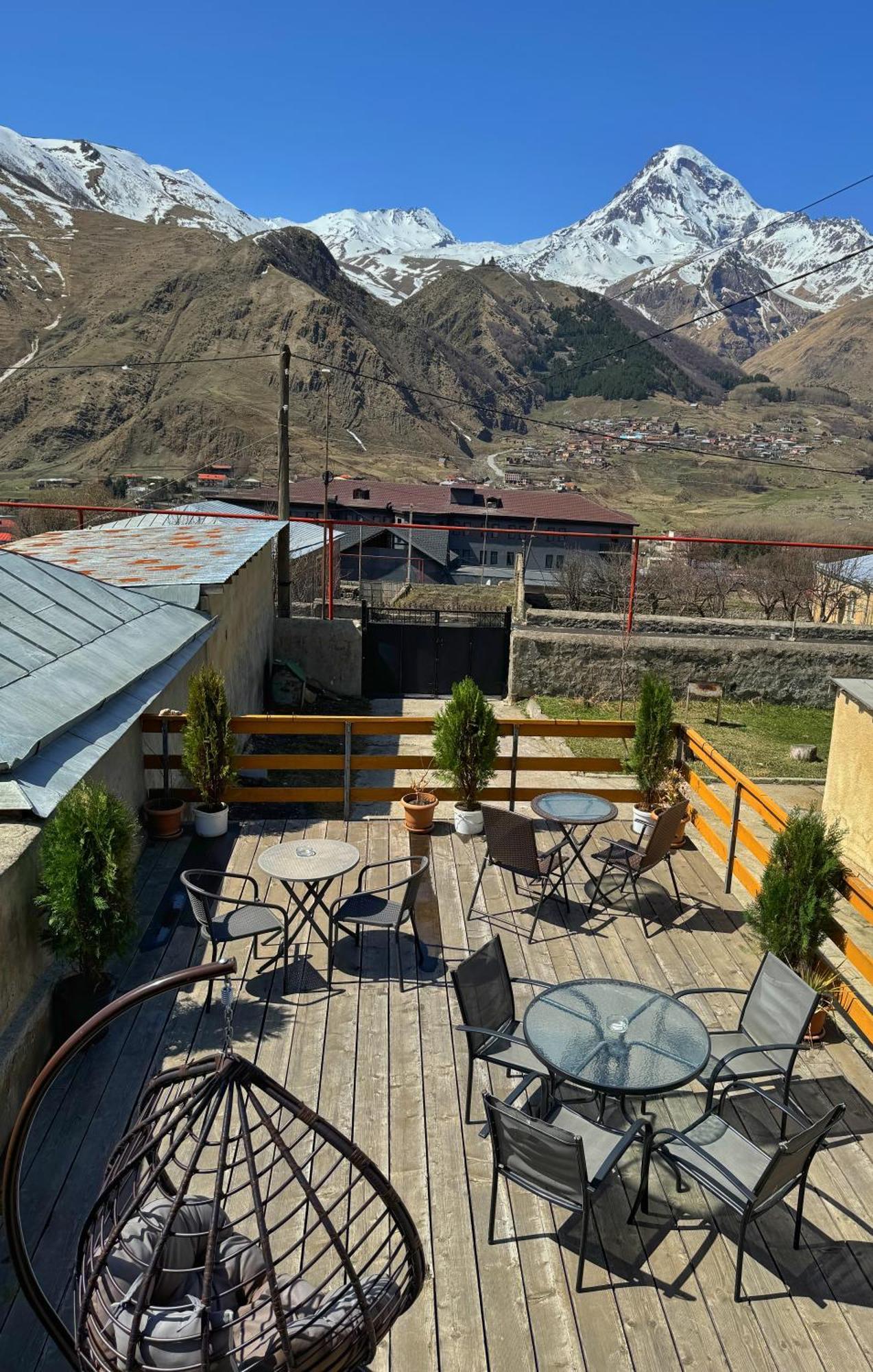 Hotel Elia Kazbegi Stepantsminda Exterior foto